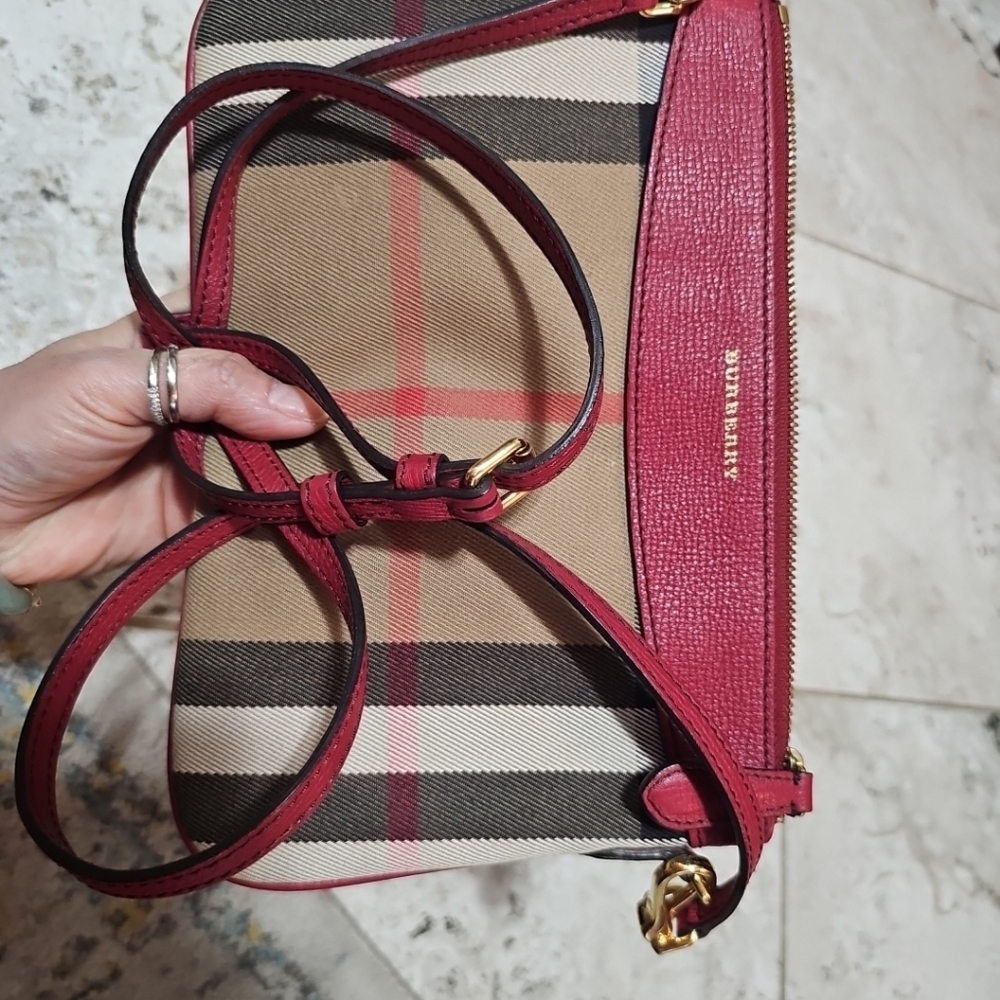 Burberry House Check Derby Peyton Crossbody Bag - Picture 2 of 13